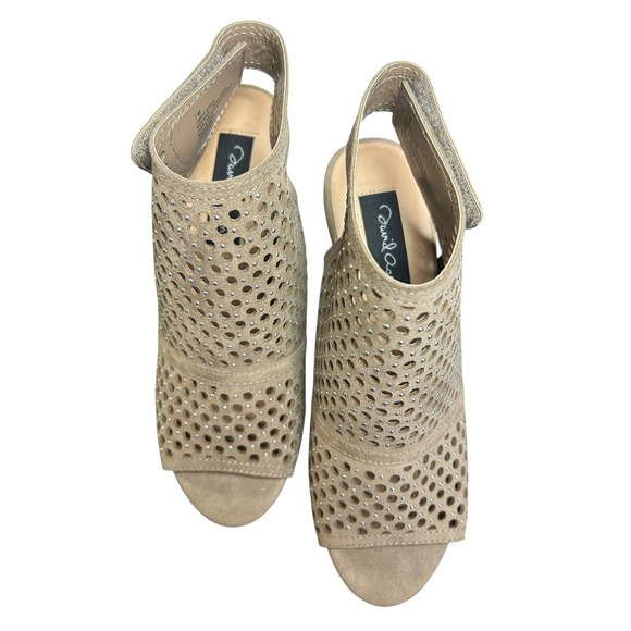 David Aaron Perforated Peep Toe Heeled Booties Womens Size 7M Beige with Silver - Picture 7 of 13